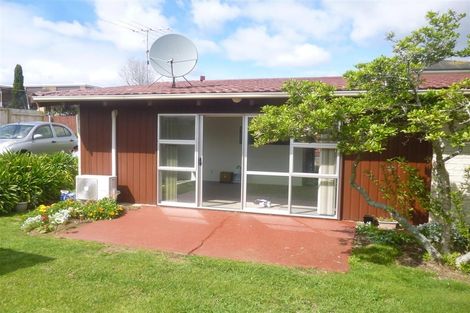 Photo of property in 8a Belmere Rise, Farm Cove, Auckland, 2012