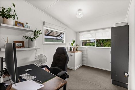 Photo of property in 56 Wynyard Crescent, Tamatea, Napier, 4112