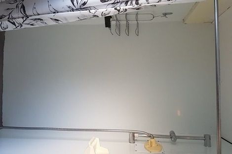 Photo of property in 17 Kelston Street, New Lynn, Auckland, 0600