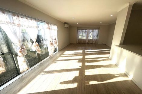 Photo of property in 24 Ashmere Lane, Weymouth, Auckland, 2103