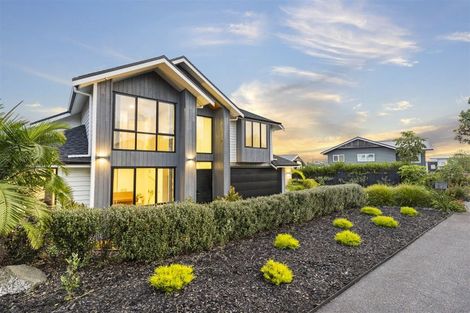 Photo of property in 12 Caldera Drive, Long Bay, Auckland, 0630