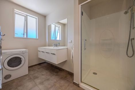 Photo of property in 12a Alpha Close, Wanaka, 9305