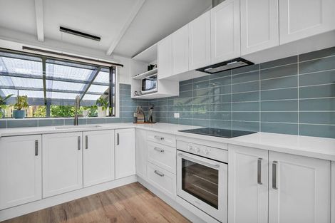 Photo of property in 4 Quin Crescent, Hawera, 4610