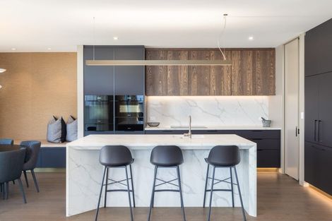 Photo of property in 37 Mount Pleasant Road, Mount Pleasant, Christchurch, 8081