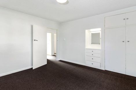 Photo of property in 2 Park Road, Western Heights, Rotorua, 3015
