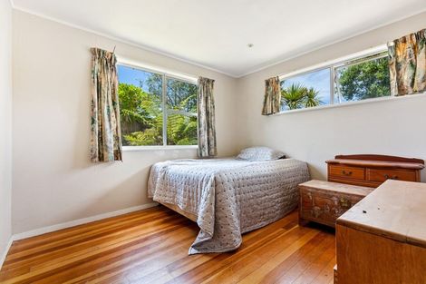 Photo of property in 49 Neal Avenue, Glenfield, Auckland, 0629