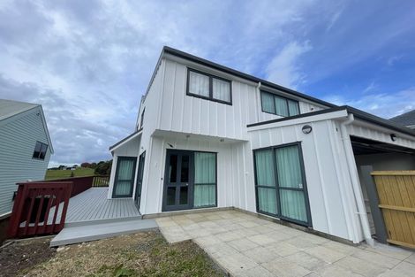 Photo of property in 3/485 Don Buck Road, Massey, Auckland, 0614