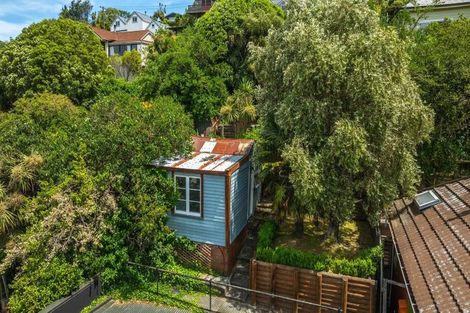 Photo of property in 11 Hawkhurst Road, Lyttelton, 8082