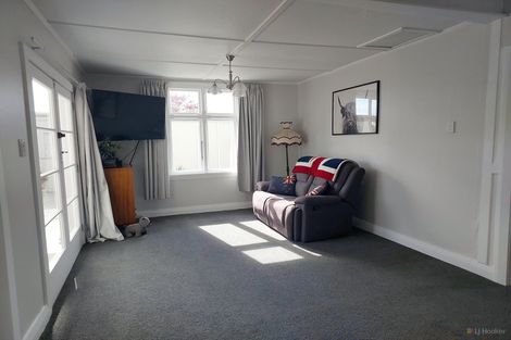 Photo of property in 6 Smith Street, Waimate, 7924