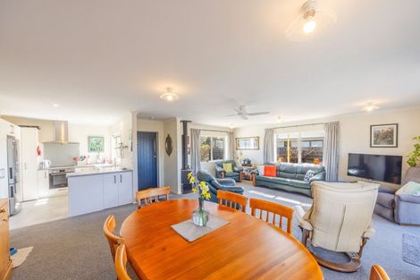 Photo of property in 37 Higginson Street, Otane, 4202