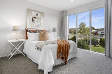 Photo of property in 24 Malbec Place, Huapai, Kumeu, 0810