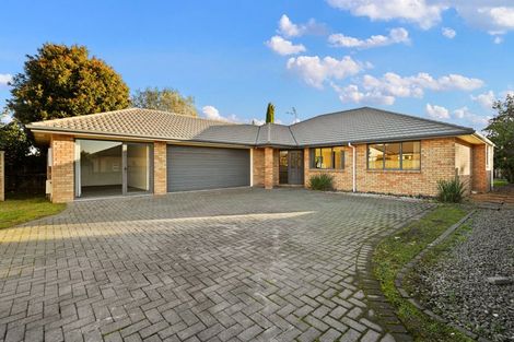 Photo of property in 20 Holford Place, Huntington, Hamilton, 3210