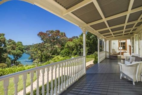 Photo of property in 241 Great North Road, Henderson, Auckland, 0612