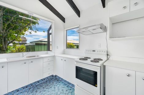 Photo of property in 305 Kennedy Road, Onekawa, Napier, 4110