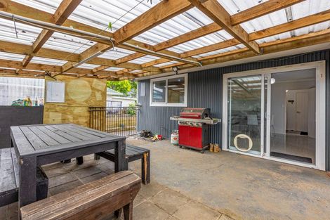 Photo of property in 4 Kohe Place, Inglewood, 4330