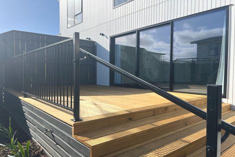 Photo of property in 4b Moana Grove, Waiwhetu, Lower Hutt, 5010