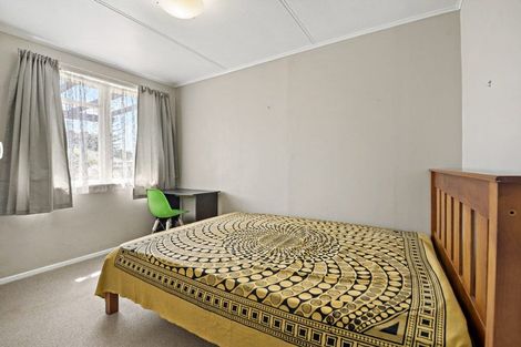 Photo of property in 82 Kelman Road, Kelston, Auckland, 0602