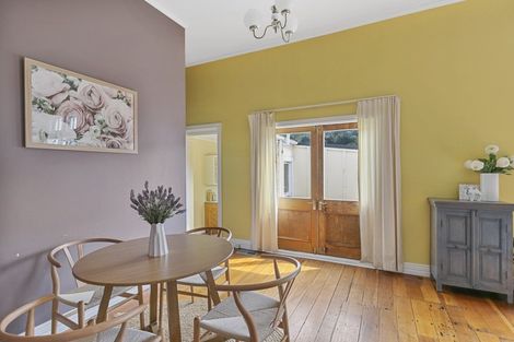 Photo of property in 142 Clyde Street, Island Bay, Wellington, 6023