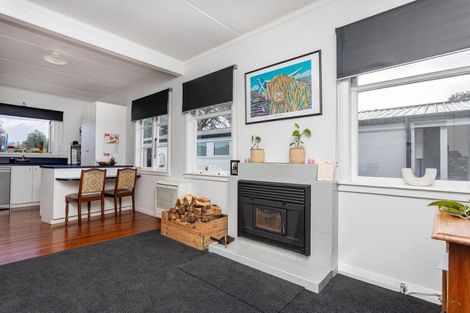 Photo of property in 35 Guy Street, Dannevirke, 4930