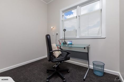 Photo of property in 802b Maitland Crescent, Mayfair, Hastings, 4122