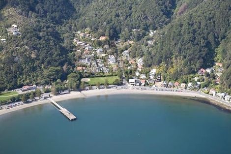 Photo of property in 616a Marine Drive, Days Bay, Lower Hutt, 5013