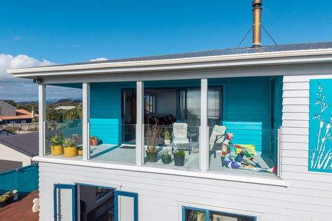 Photo of property in 100b Marine Parade, Otaki Beach, Otaki, 5512