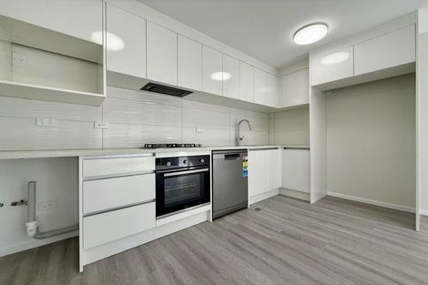 Photo of property in 4 Tawapou Close, Massey, Auckland, 0614