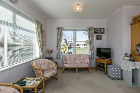 Photo of property in 18 Pembroke Street, Taradale, Napier, 4112