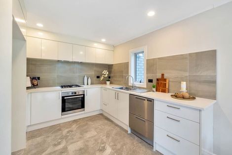 Photo of property in 52 Roberts Road, Te Atatu South, Auckland, 0610