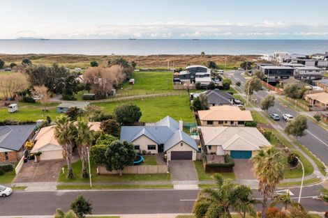 Photo of property in 4 Haven Grove, Papamoa Beach, Papamoa, 3118
