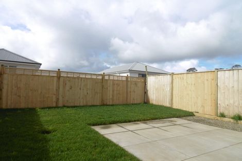 Photo of property in 7 Forbes Mccammon Drive, Swanson, Auckland, 0614