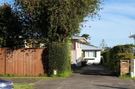 Photo of property in 51b Paparoa Road, Cockle Bay, Auckland, 2014
