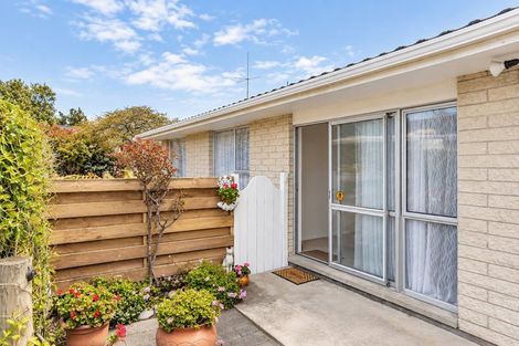 Photo of property in 2/17 Sandra Street, South New Brighton, Christchurch, 8062