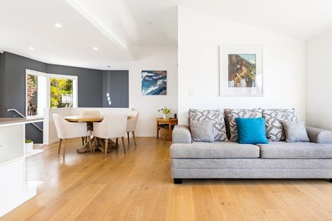 Photo of property in 3/28 Manly Esplanade, Browns Bay, Auckland, 0630