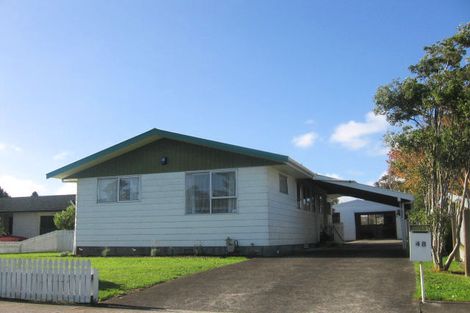 Photo of property in 48 Somerset Crescent, Highbury, Palmerston North, 4412