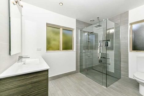 Photo of property in 7 Mistral Place, West Harbour, Auckland, 0618