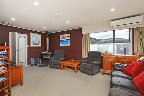 Photo of property in 17 Surrey Street, Taradale, Napier, 4112