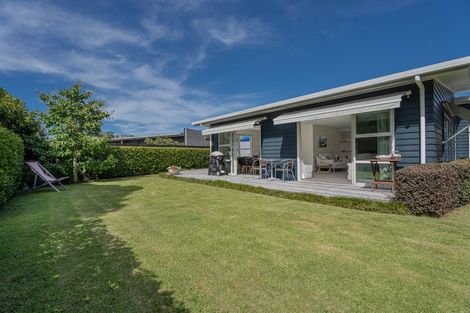 Photo of property in 15 Admiral Drive, Cooks Beach, Whitianga, 3591