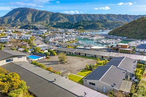 Photo of property in 4e Rutland Street, Picton, 7220