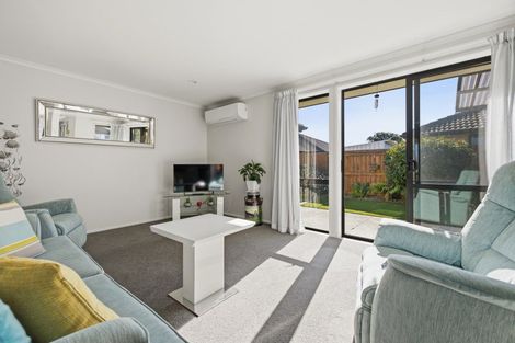 Photo of property in 723 Gloucester Road, Papamoa Beach, Papamoa, 3118