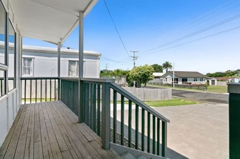 Photo of property in 12 Fyfe Road, Waihi Beach, 3611