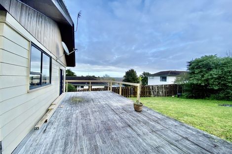 Photo of property in 12 Melia Grove, Goodwood Heights, Auckland, 2105