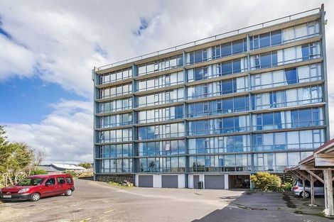 Photo of property in Mccallister Heights, 10/381 Adelaide Road, Newtown, Wellington, 6021