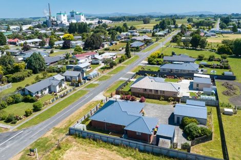 Photo of property in 37 Manse Street, Edendale, 9825