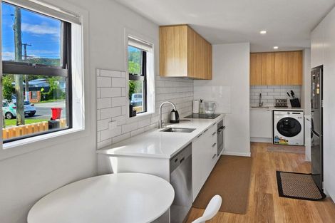 Photo of property in 1/372 Stokes Valley Road, Stokes Valley, Lower Hutt, 5019