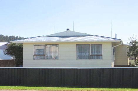 Photo of property in 45a Seabury Avenue, Foxton Beach, Foxton, 4815