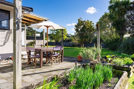 Photo of property in 31 Bream Bay Drive, Ruakaka, 0116