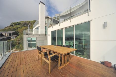 Photo of property in 218 Evans Bay Parade, Hataitai, Wellington, 6021