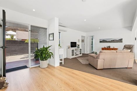 Photo of property in 2a Sumnervale Drive, Sumner, Christchurch, 8081