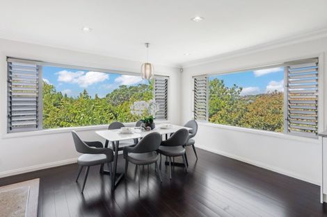 Photo of property in 8 Page Point, Mellons Bay, Auckland, 2014
